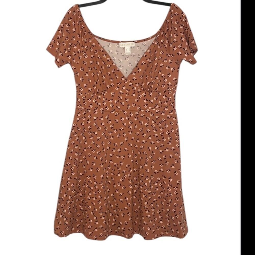 Revamped peach floral mini dress